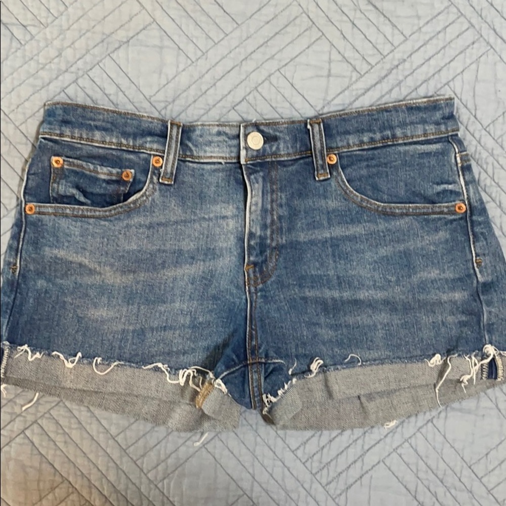Gap Women’s 3” Jean Shorts